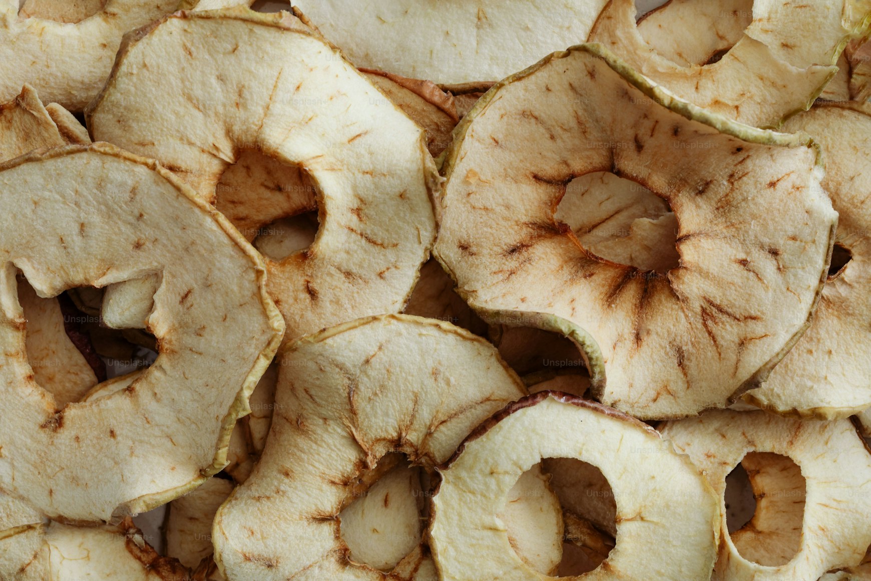 Healthy Air Fryer Apple Chips - Crispy & Sweet Snack